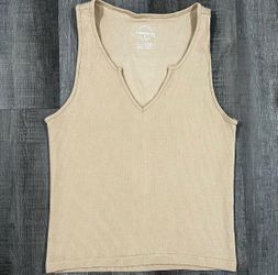 Juniors Large Ribbed & Cropped V-Neck Tank