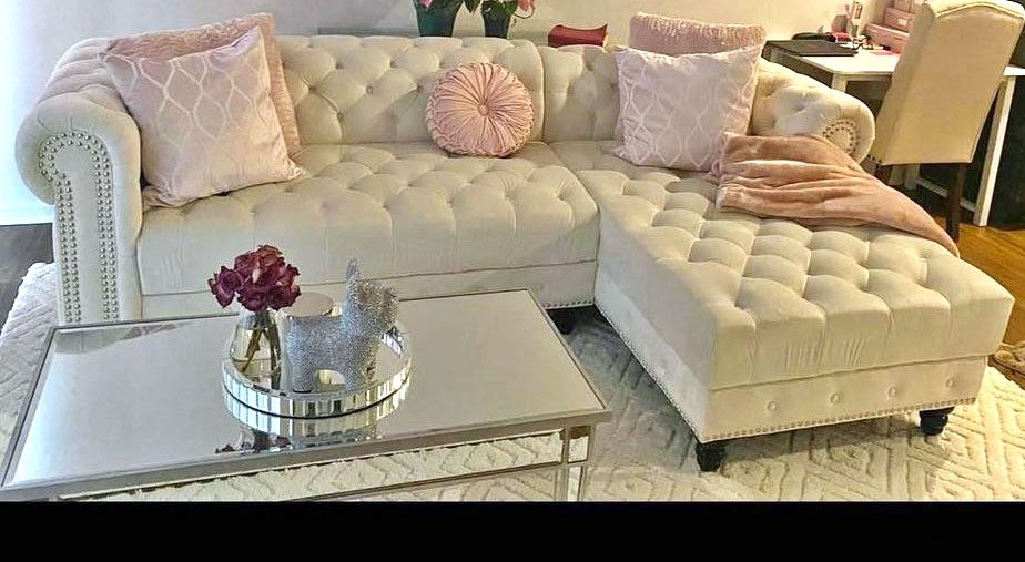 Small White Tufted Sectional