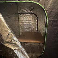 Vivosun Grow Tent and Light 