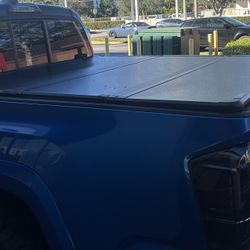 Tacoma Bed Cover 5ft 