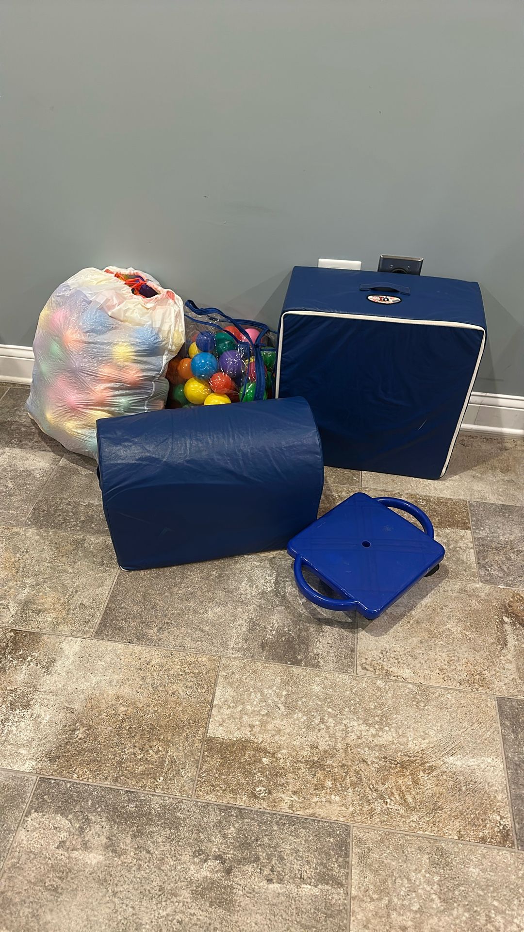 Sensory Cart, Balls, Gymnastic Blocks(small)