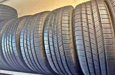 🎃 225 65 17 Michelin Tires Con 80% de Vida Las 4