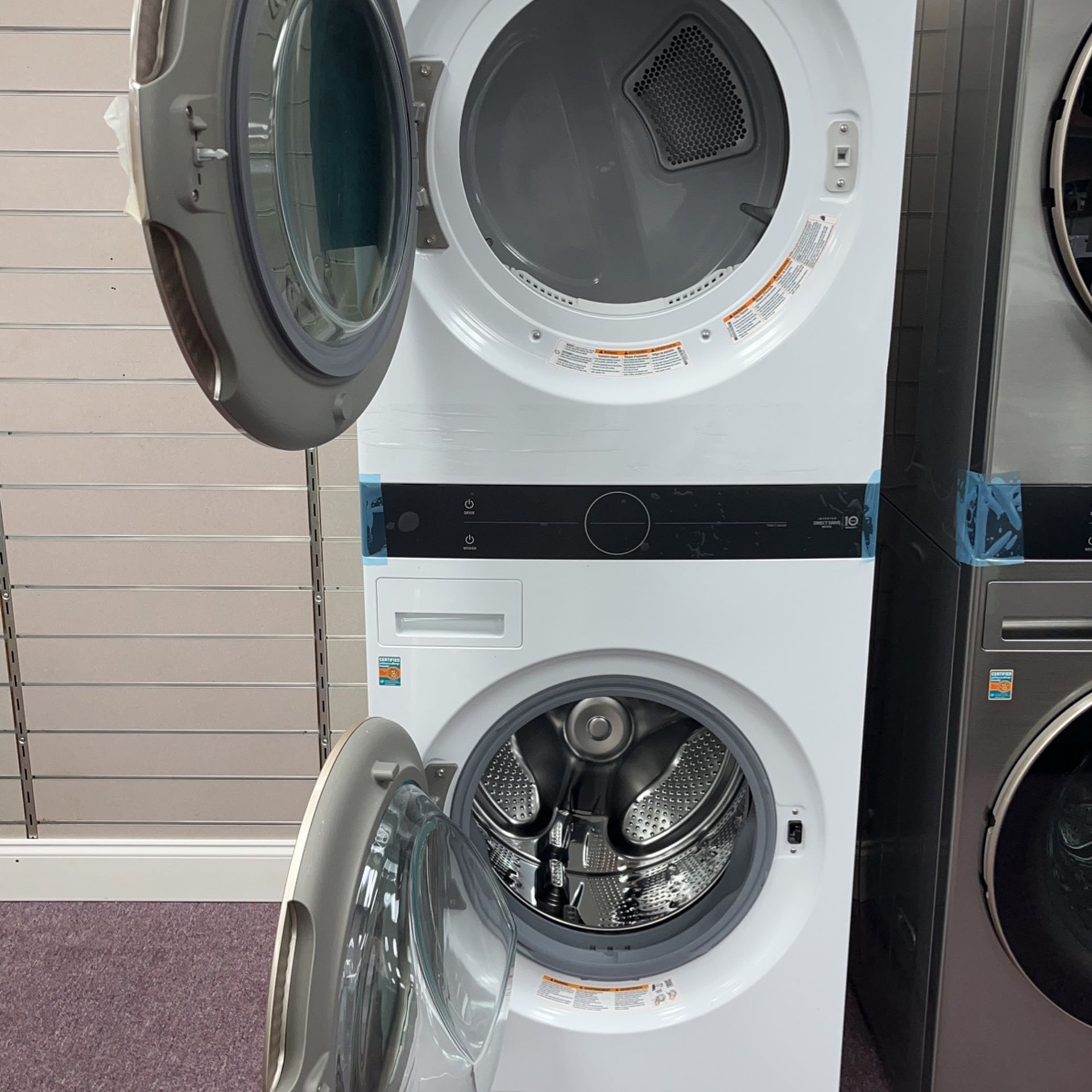 WashTower LG Open Box 27” WashTower With 1 Year Warranty