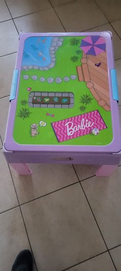  Barbie San Table