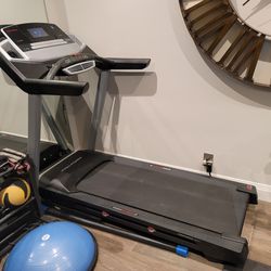 Proform Premier 900 Proshox 2 Treadmill