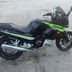 2005 Kawasaki Ninja 250R