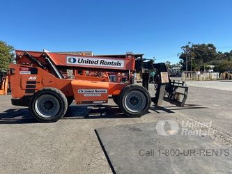 Skytrak Forklift Variable Reach Lift 10,000lbs