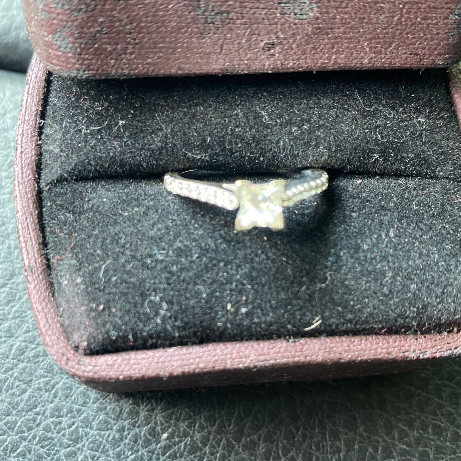 Wedding/Engagement Ring Set