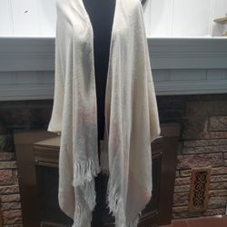 Loft Outlet Herringbone Fringe Wrap Poncho cape Soft& Worm Acrylic One Size