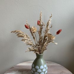Dried Flower Arrangement 