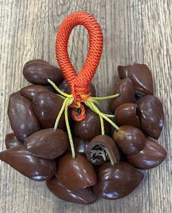 NUT SHAKER W/ROPE HANDLE