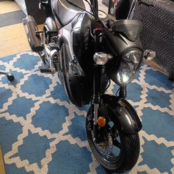 2022  Bike 50cc Gas Automatic Pink Slip In Hand Clean Tile In Great Condition Fun To Ride Starts Right Up