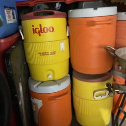 Igloo 10 Gallons Water Coolers 