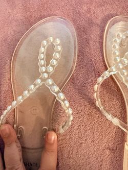 Women’s sandal size 11