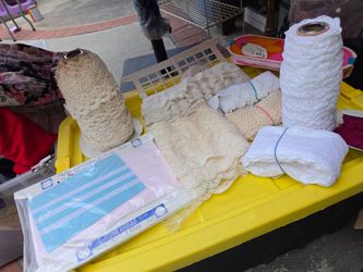Lace diferent prices from $3 to 5
