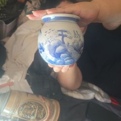 Chinese Porcelain Jar