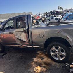 2009 Dosge Ram Slt.  4.7l. 2wd