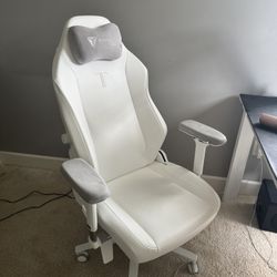 Secretlab NanoGen Pure white