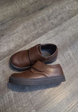Penguin infant shoe size 9