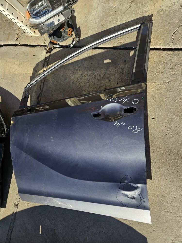 Honda Odyssey Driver Front Door Oem 20 To 24
