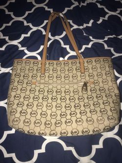 Micheal kors tote bag