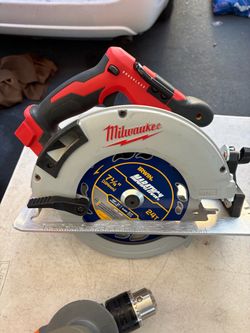 Milwaukee 7 1/4 circular saw