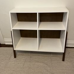 Bookshelf 