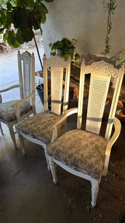 White wooden vintage table chairs