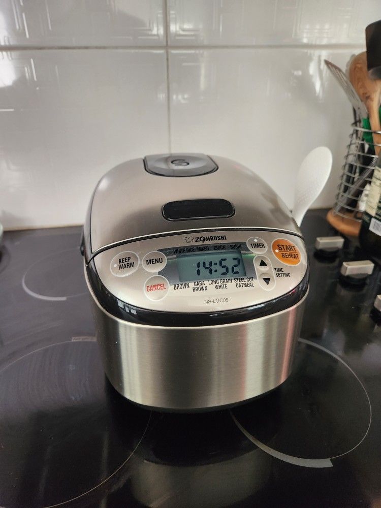 Zojirushi Rice Cooker