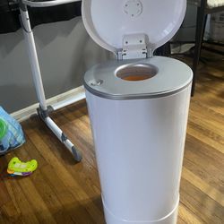 Diaper Genie