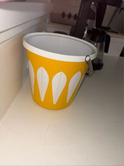 Catherine holm ice bucket
