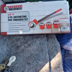 1/2"-1" 5:PC RATCHETING PIPE THREADER SET