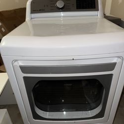 LG - 7.3 Cu. Ft. Smart Electric Dryer with Steam and Sensor