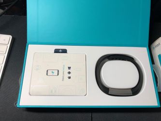 Fitbit Alta fitness tracker. FB406BKL