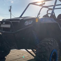 900 Jagged Rzr  4 Seaters ,New Engine 