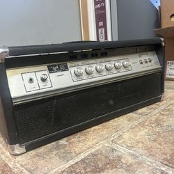 Ampeg V2 Guitar/bass Amp
