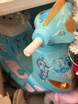 Disney Frozen Kids Scooter Ride-On