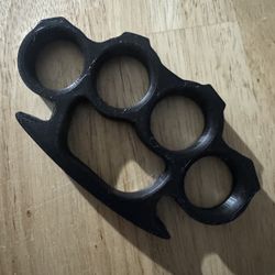 Plastic knuckles/Bottle Opener/Prop/Fidget 