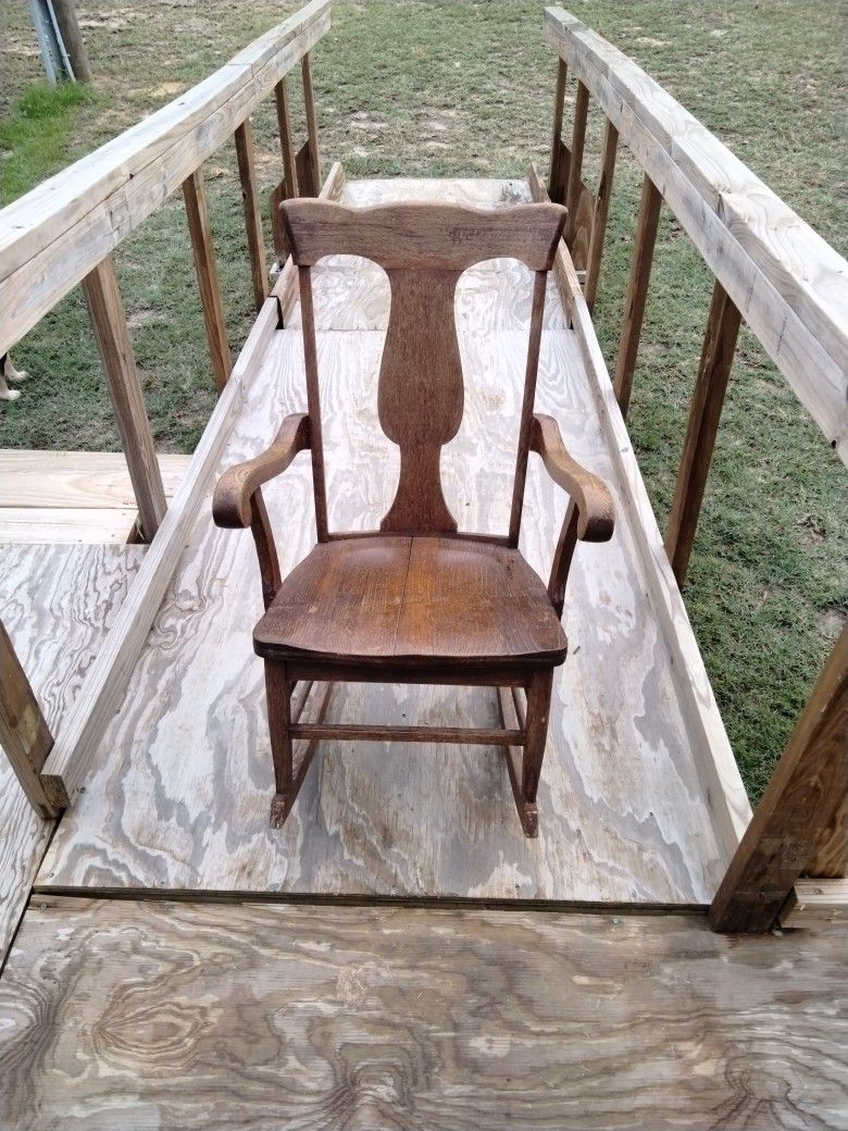 Wooden Rocking Chair - Vintage 