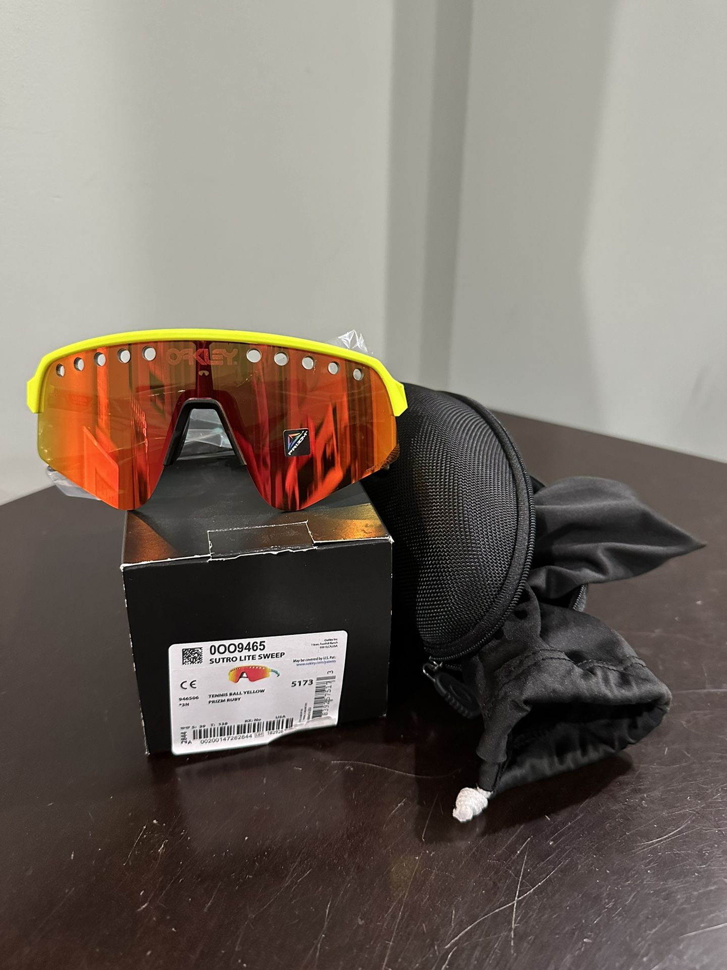 Oakley Sutro Lite Sweep Sunglasses