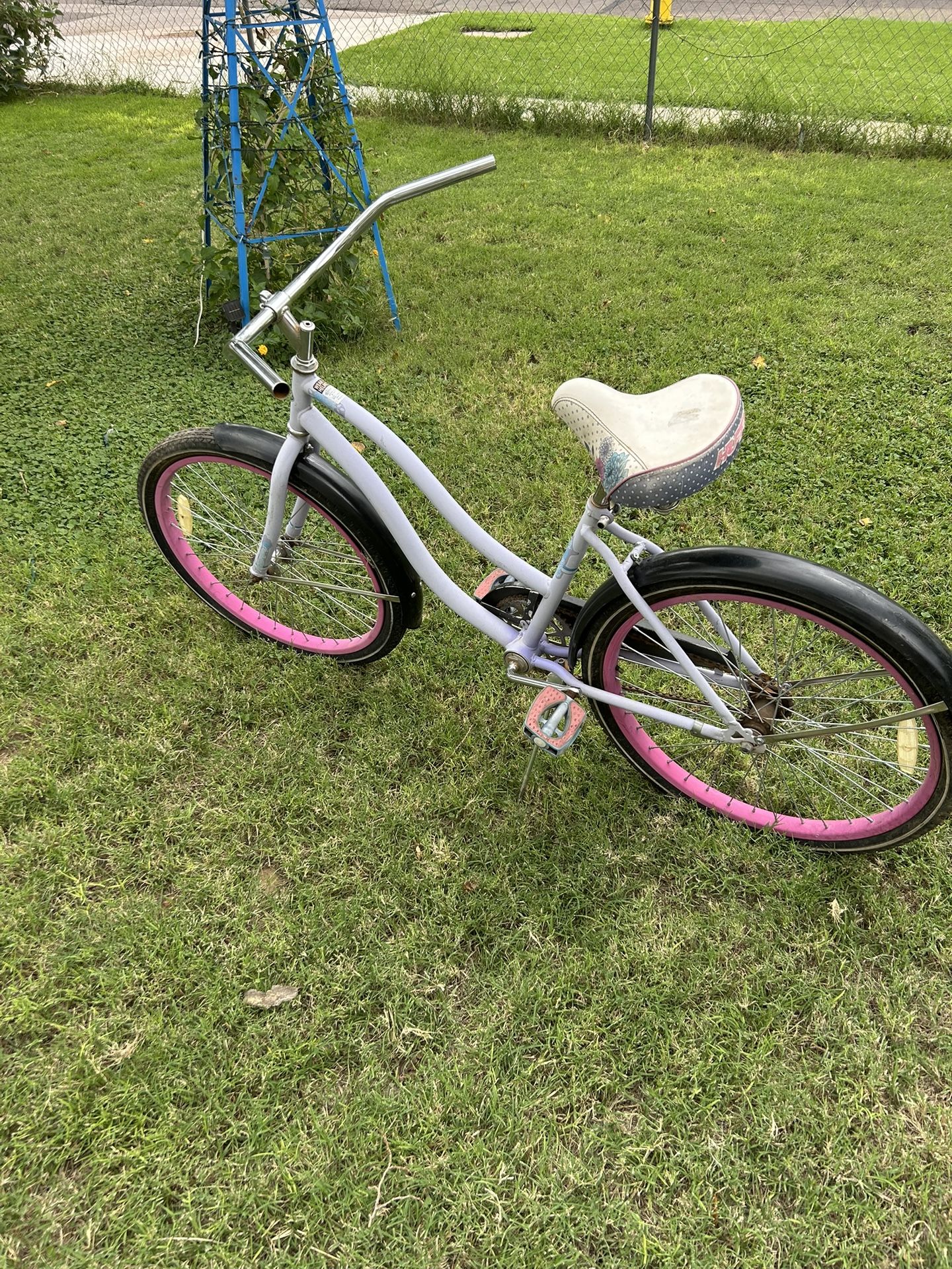 Ladies 24” Beach Cruiser