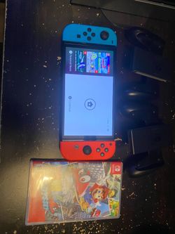 Nintendo switch w games, 2 controllers