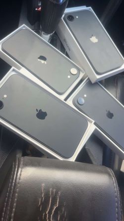 iPhone 16e