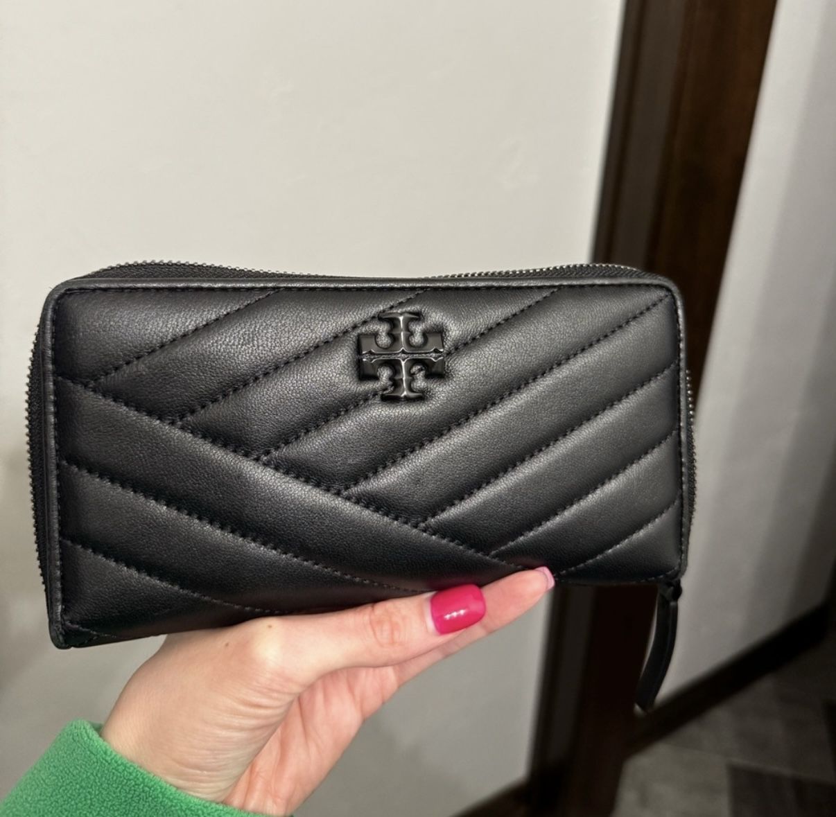 KIRA CHEVRON POWDER-COATED ZIP CONTINENTAL WALLET