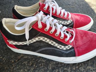 FOUR PAIRS OF MENS SIZE 12 SHOES