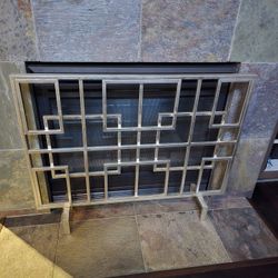 Lightweight Decorative Fireplace Screen – Modern Geometric Panel
