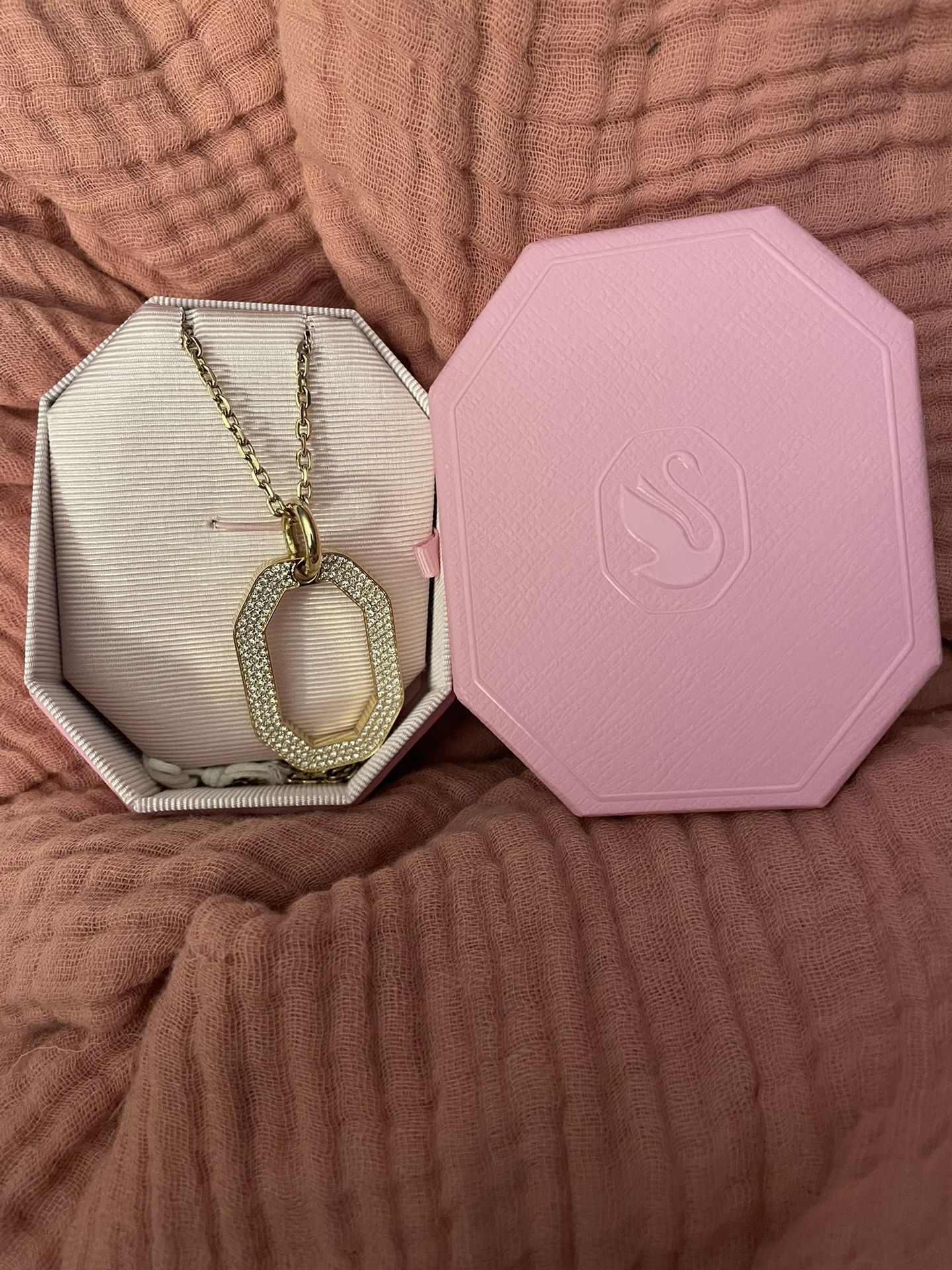 Swarovski Necklace (gold Color)