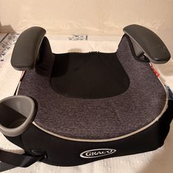 3 used car seats, but like-new condition