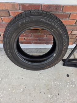 SureDrive Touring A/S Tire – 205/65R16 95H Like New