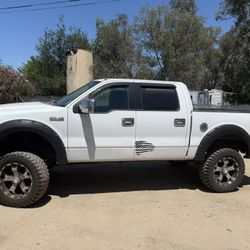 2004 Ford F-150 XLT